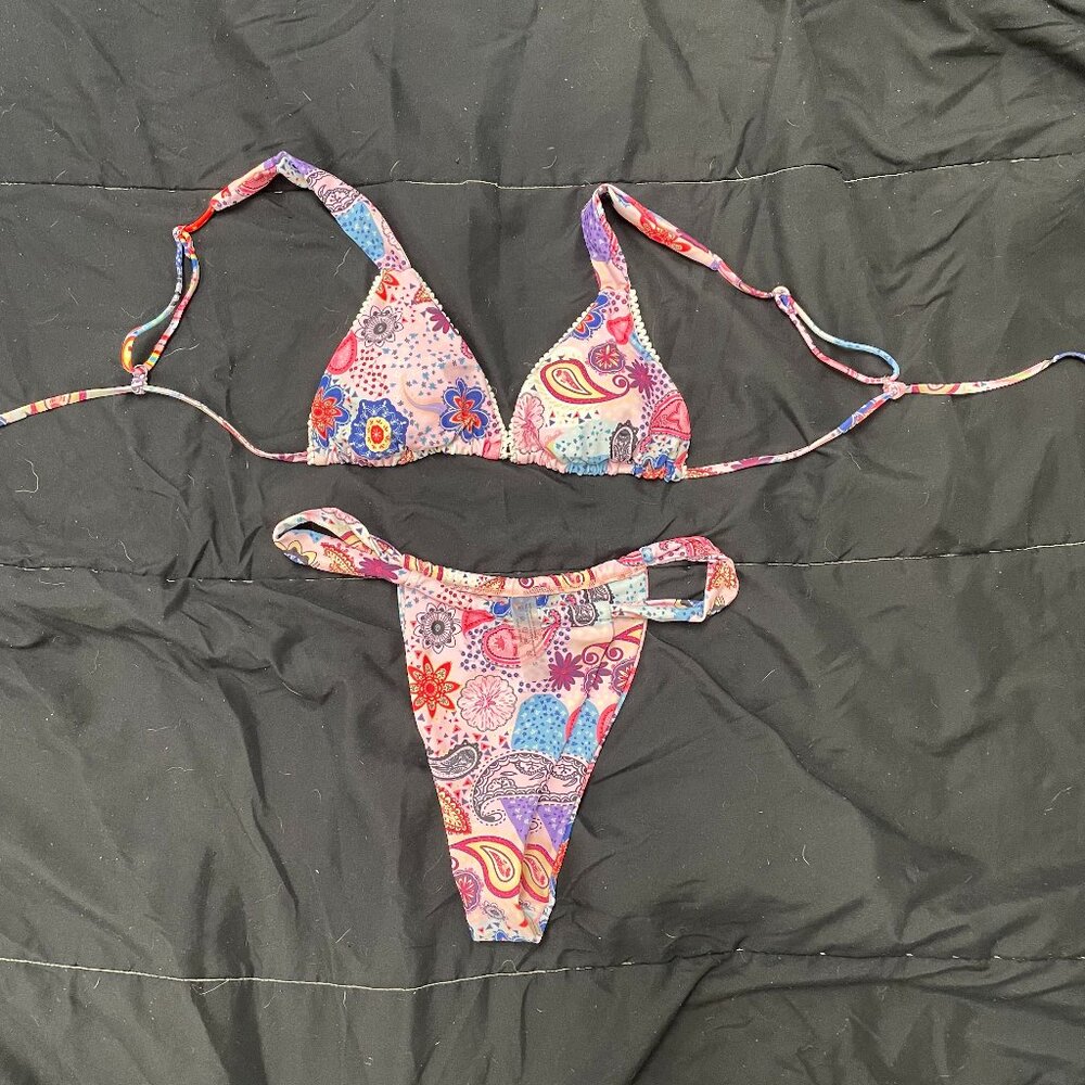 Cute pink pattern bikini